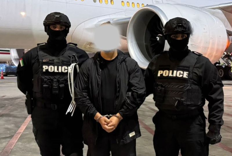 Dubai Police extradite two wanted individuals to French authorities for attempted fraud, drug trafficking